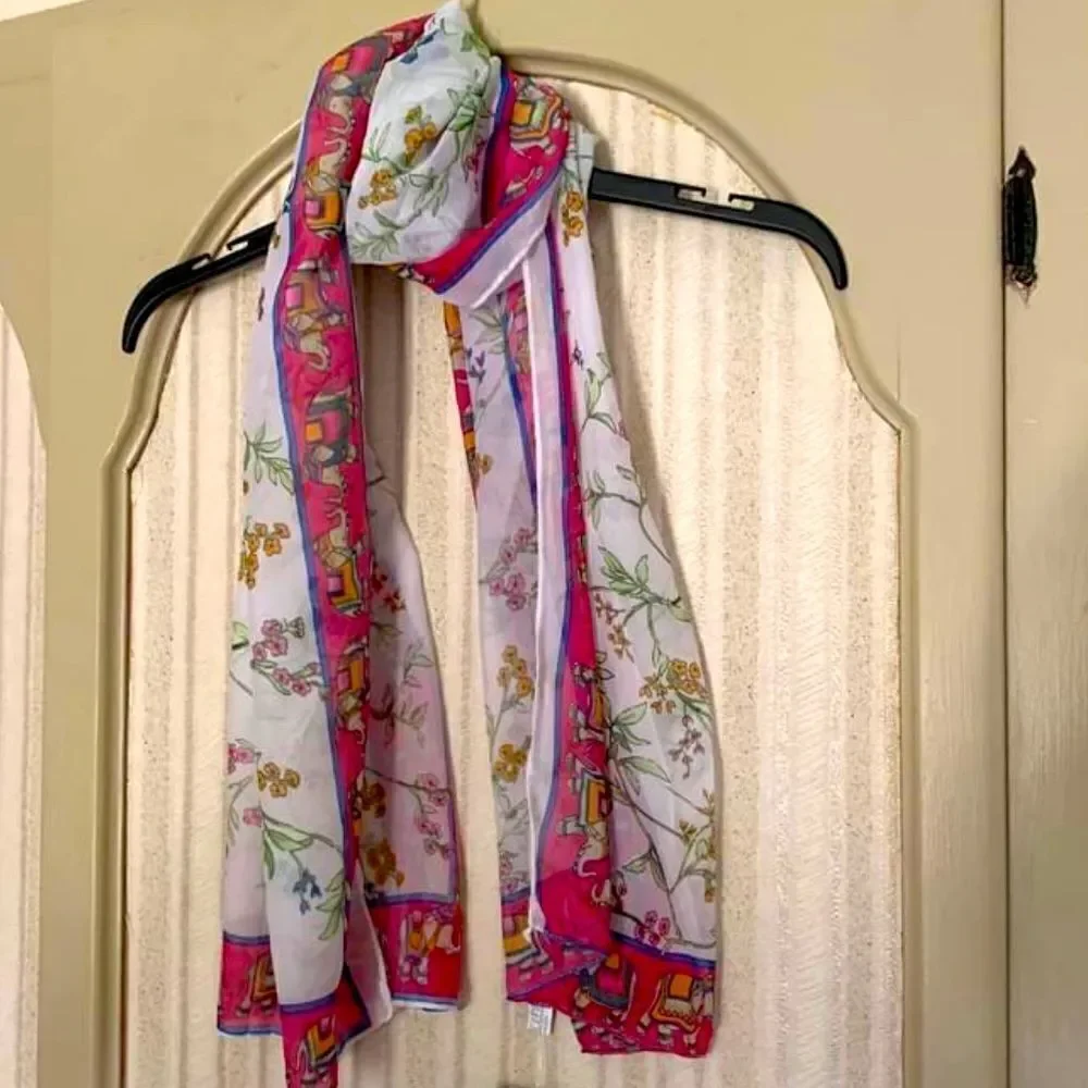 Scarf with flowers & Elephants 🐘